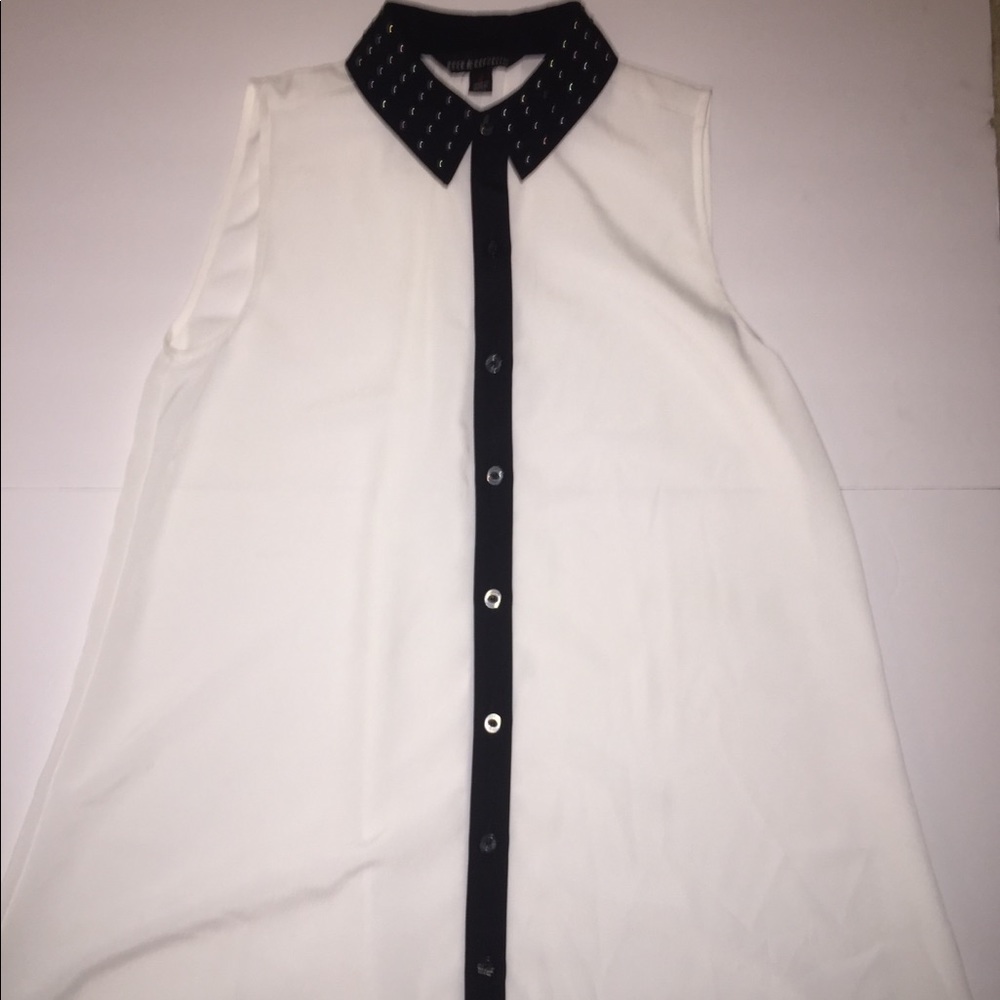Rock and Republic Sleeveless Black & White Blouse